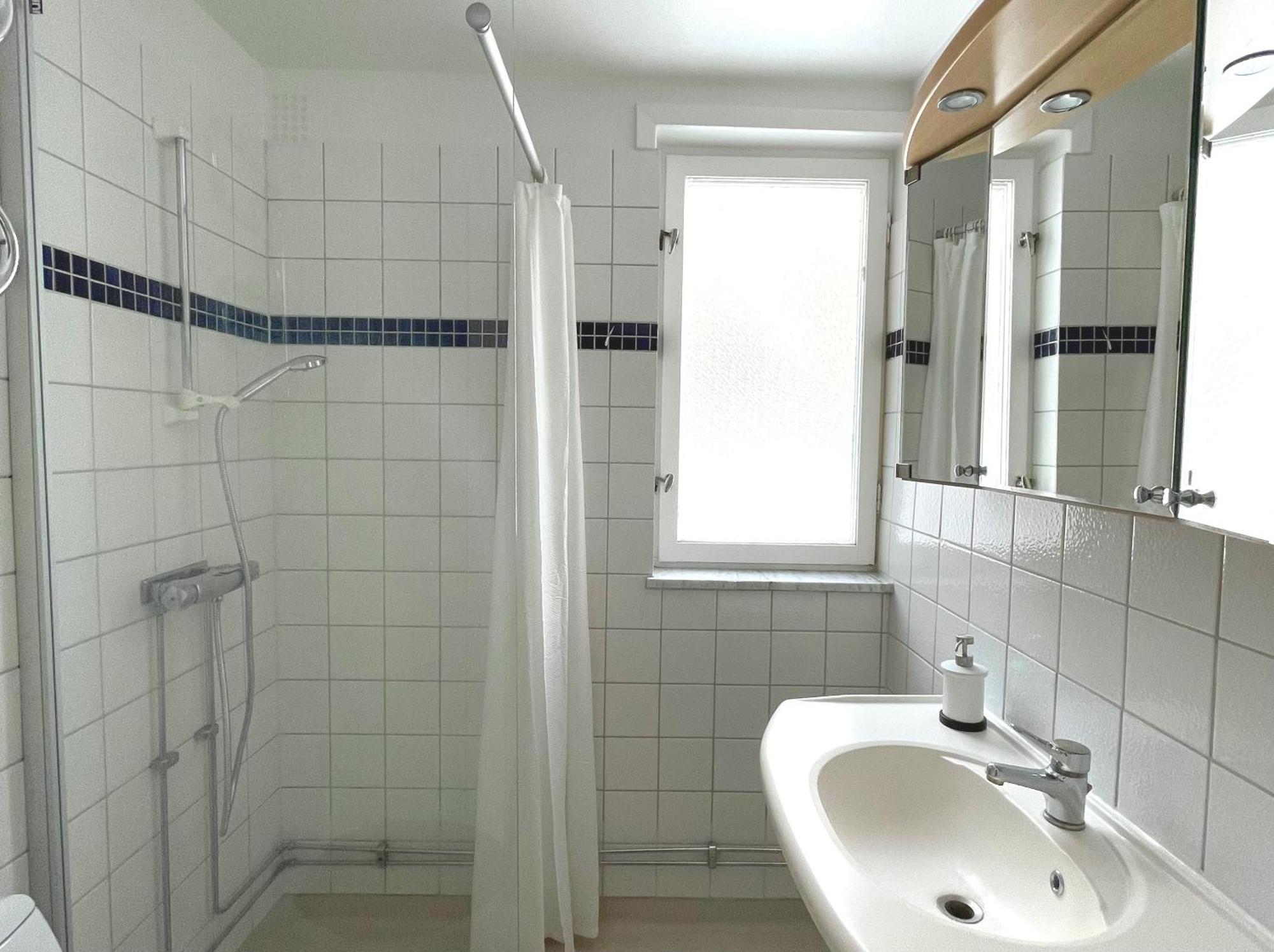 Flatin Erbjuder Laegenheter I Soedra Apartment